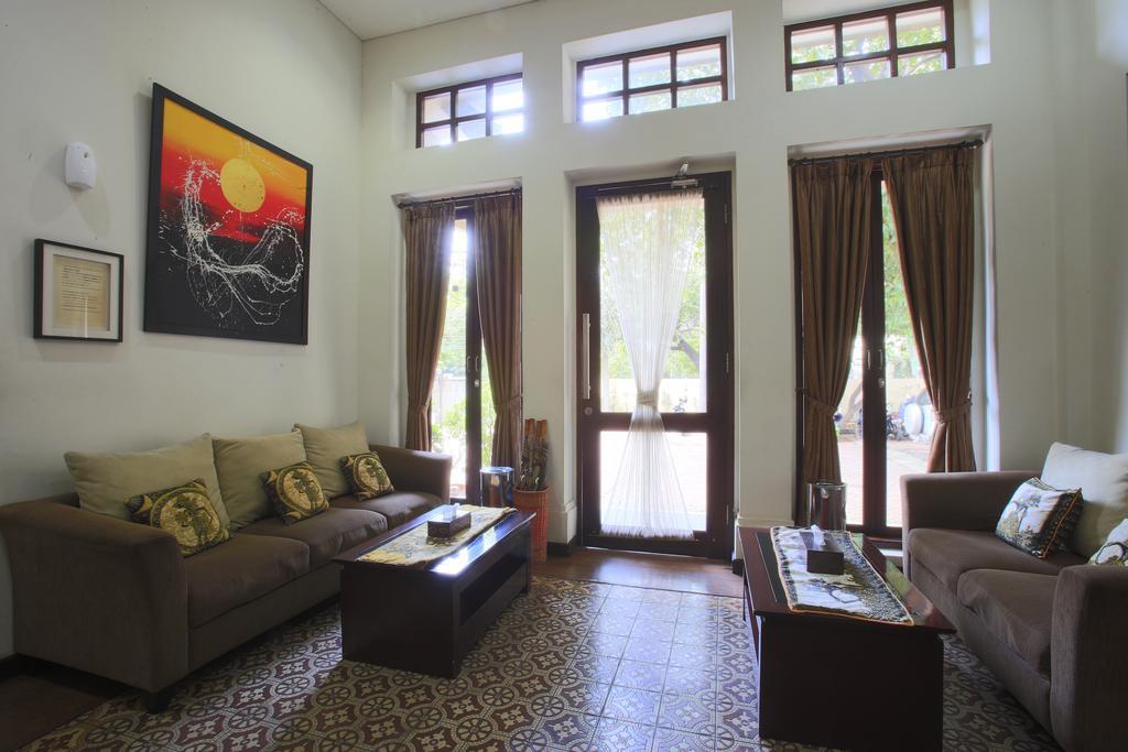 Reddoorz @ Menteng Jakarta Kültér fotó
