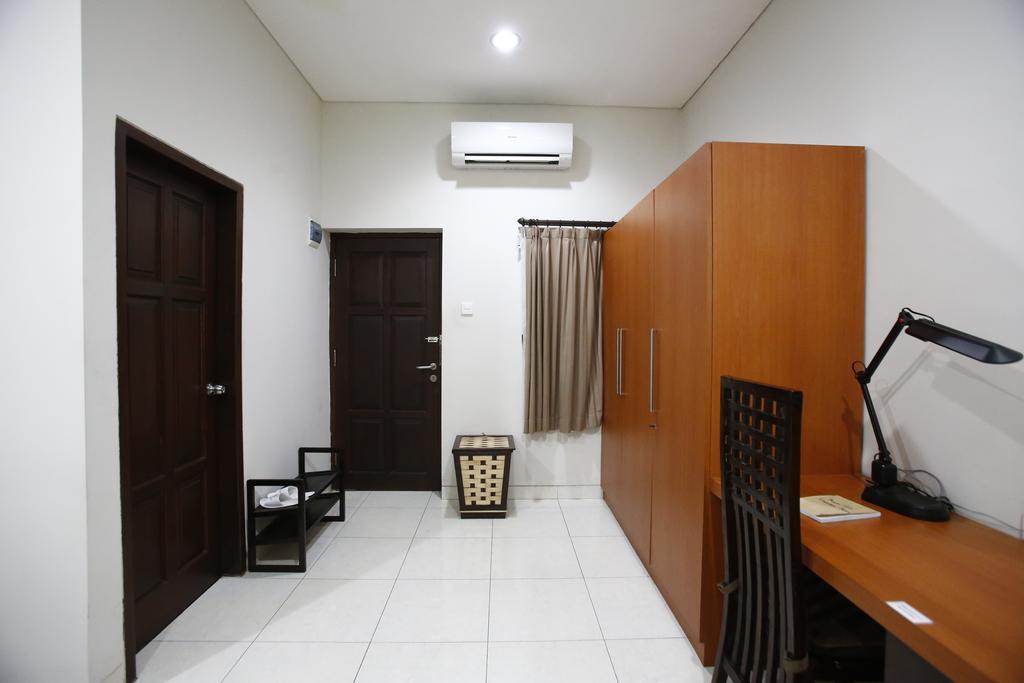 Reddoorz @ Menteng Jakarta Kültér fotó