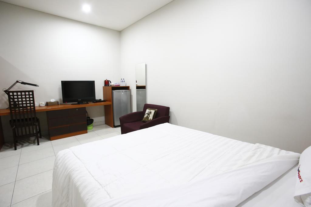 Reddoorz @ Menteng Jakarta Kültér fotó